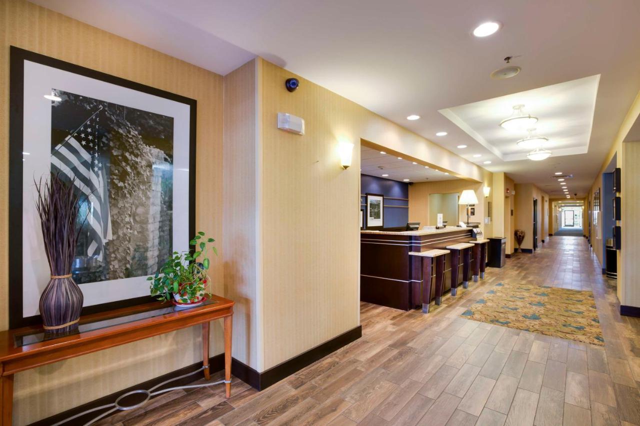Hampton Inn Harrisonburg South Kültér fotó