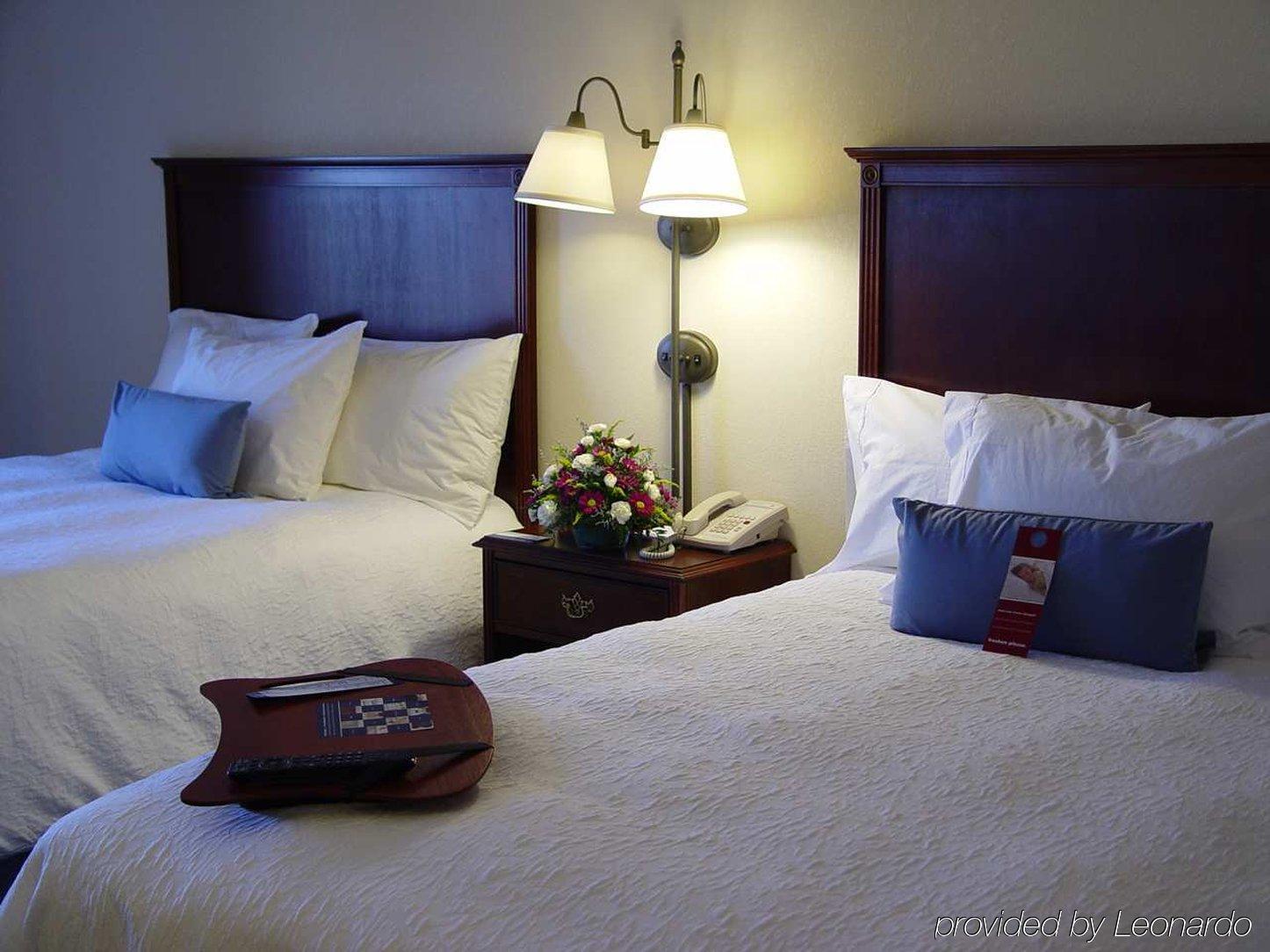 Hampton Inn Harrisonburg South Szoba fotó